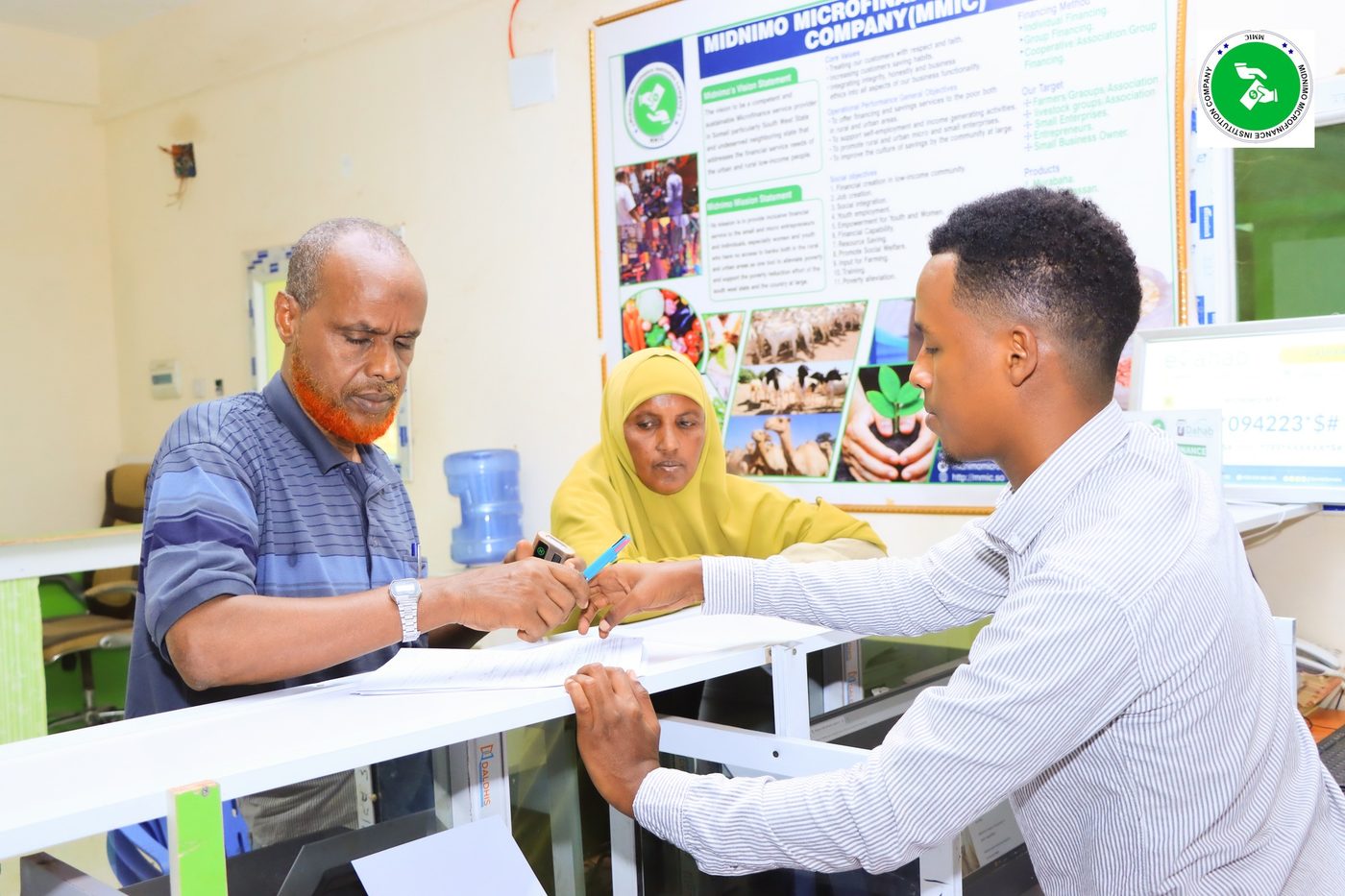 Sharia-compliant financing consultation at Midnimo Microfinance